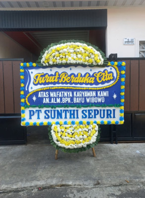 Papan Bunga Duka di Lembo Raya